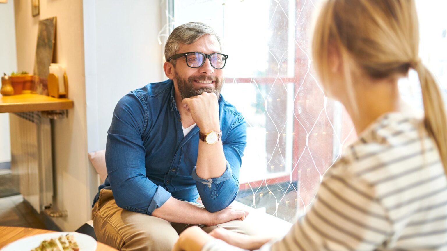 500 Random Conversation Starters [The Ultimate List]